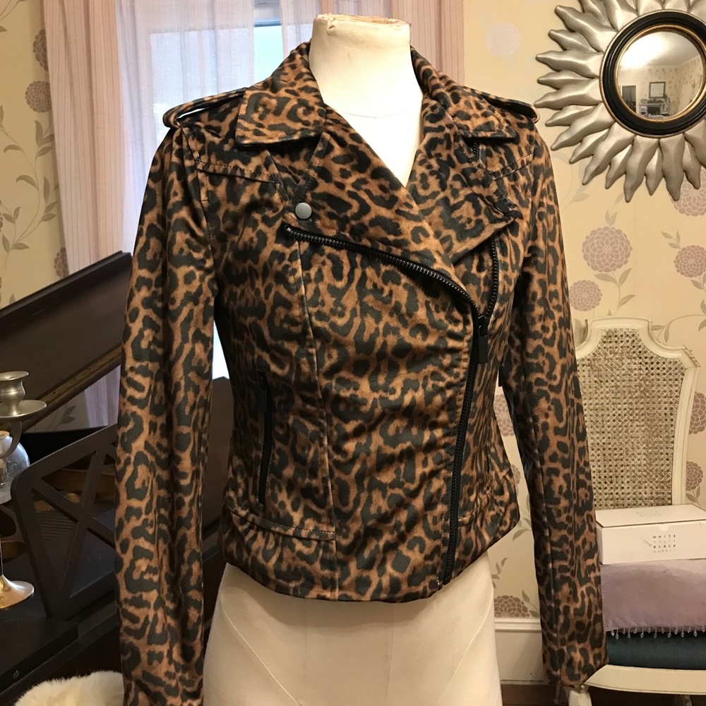 NWT Bebe soft jacket. Size small